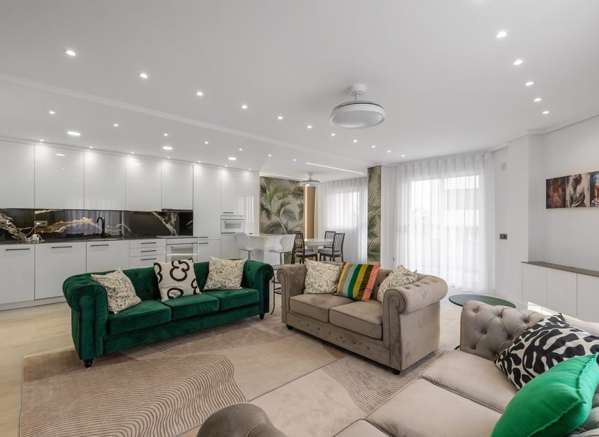 Reventa - Apartamento -
Los Montesinos