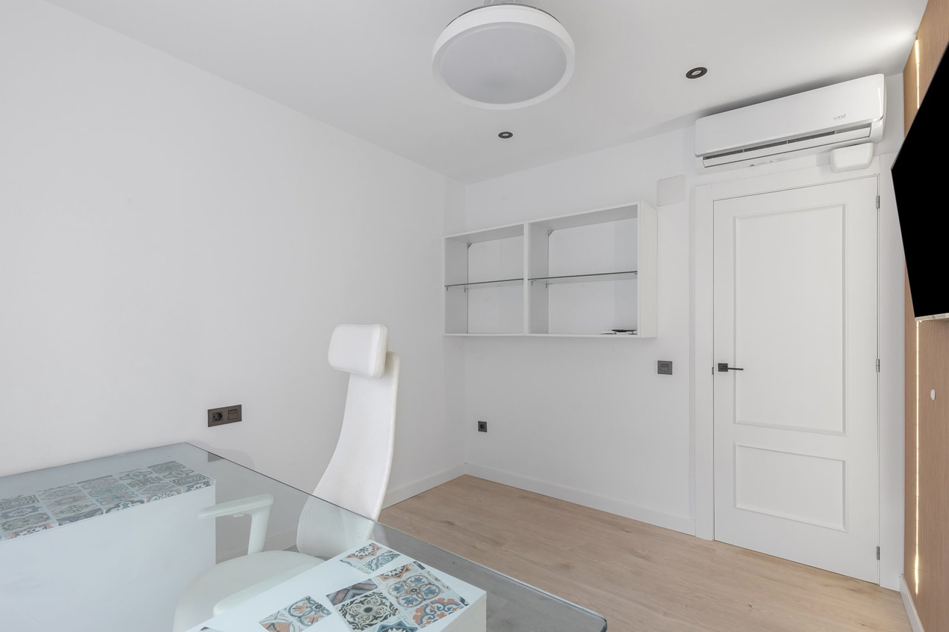 Reventa - Apartamento -
Los Montesinos