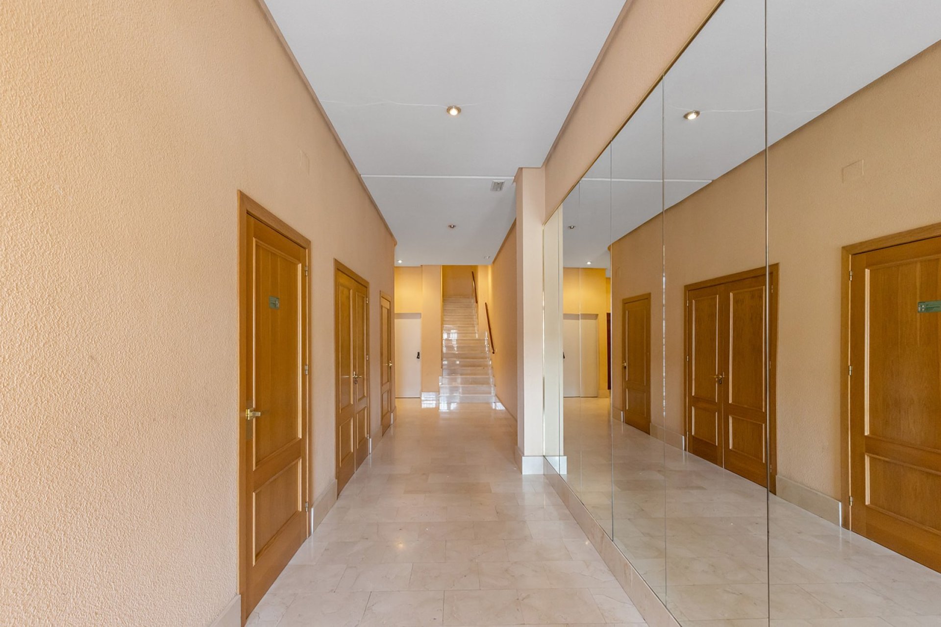 Reventa - Apartamento -
Los Montesinos