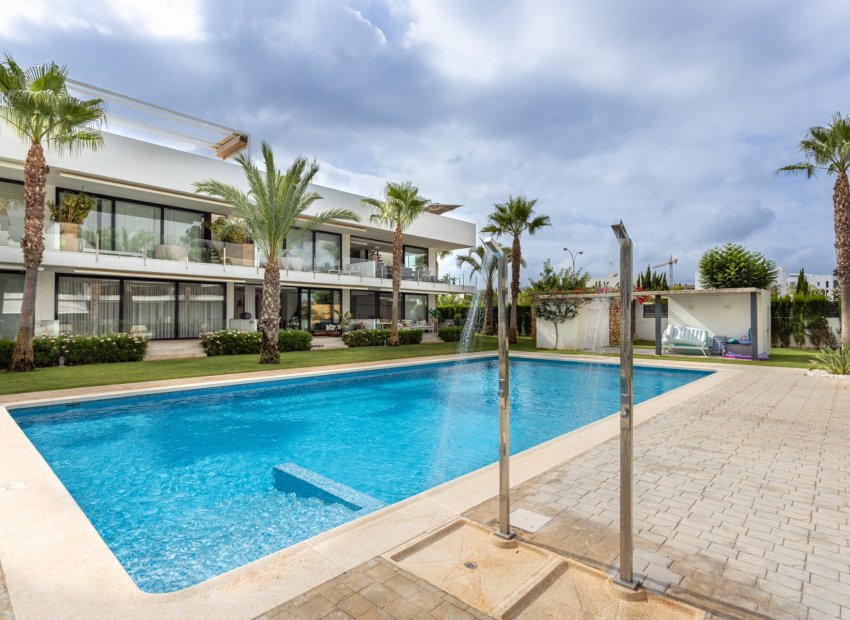 Reventa - Apartamento -
Mar de Cristal