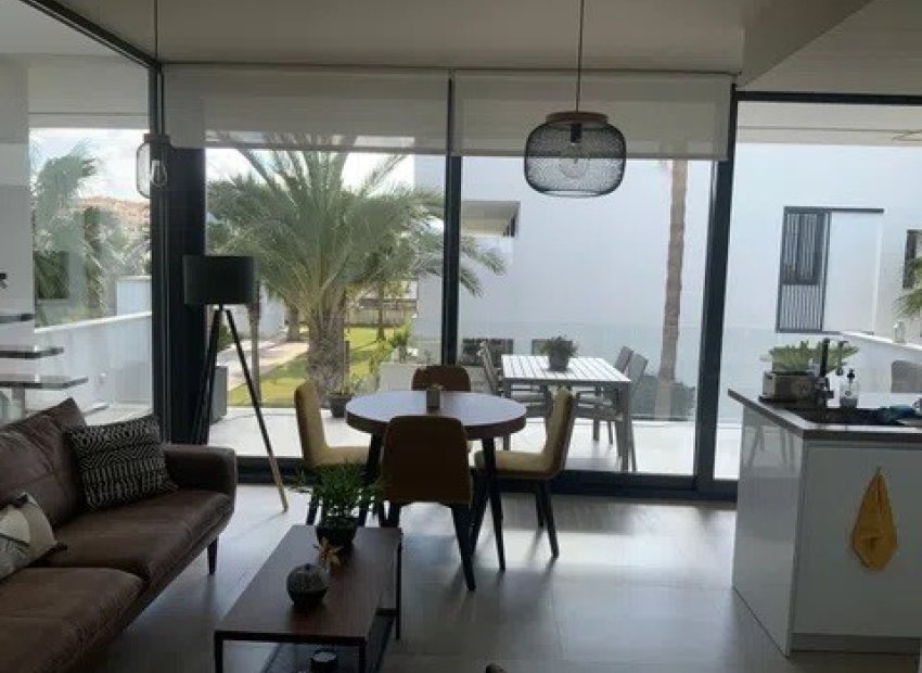 Reventa - Apartamento -
Mar de Cristal