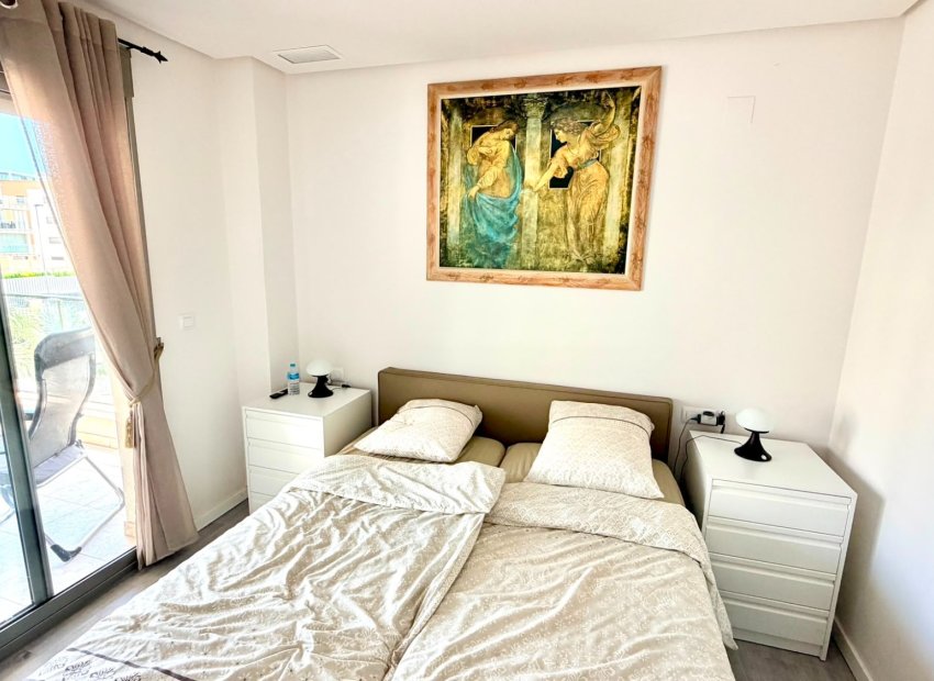 Reventa - Apartamento -
Orihuela Costa - La Zenia