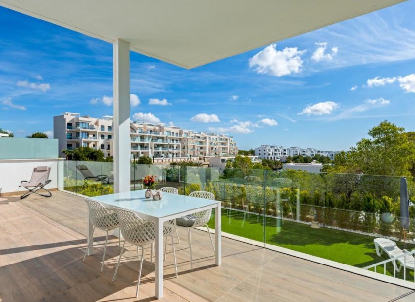Reventa - Apartamento -
Orihuela Costa - Las Colinas Golf