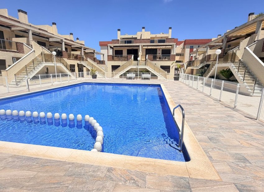 Reventa - Apartamento -
Orihuela Costa - Lomas de Cabo Roig