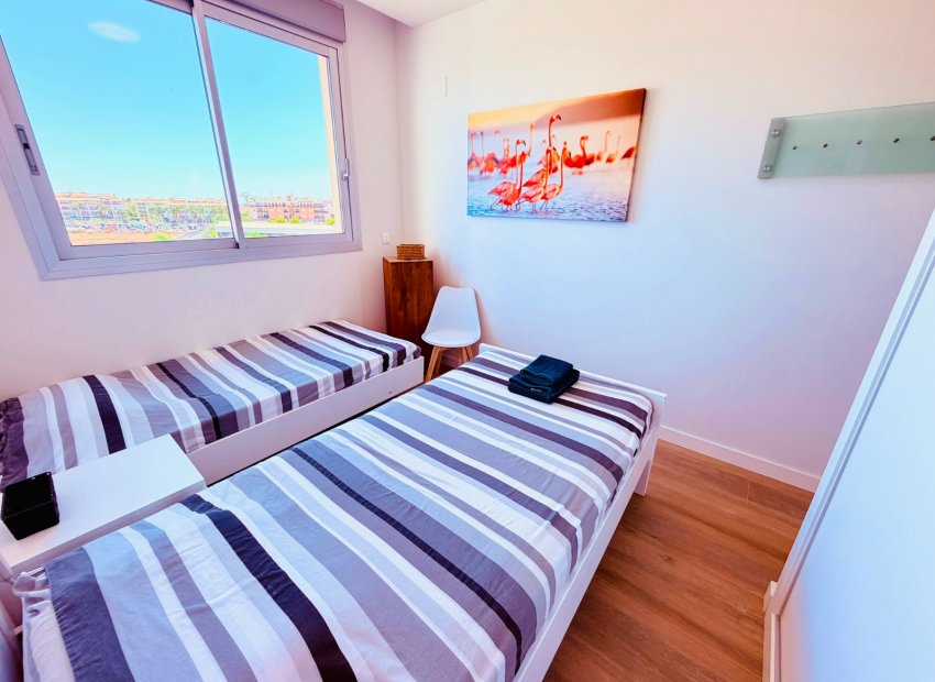 Reventa - Apartamento -
Orihuela Costa