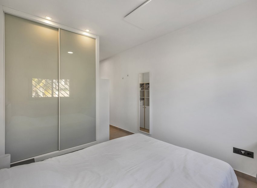 Reventa - Apartamento -
Punta Prima