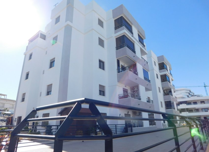 Reventa - Apartamento -
San Miguel de Salinas - San Miguel Salinas