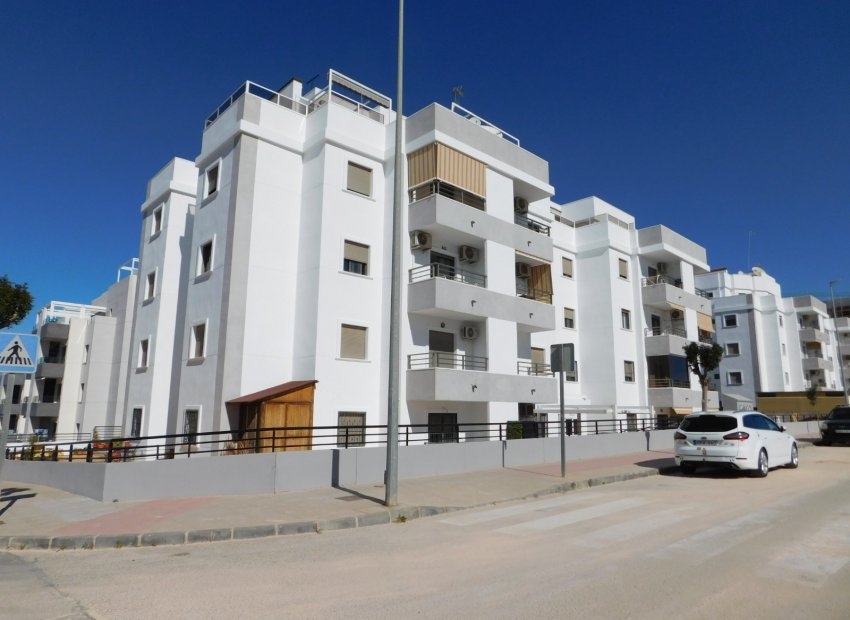 Reventa - Apartamento -
San Miguel de Salinas - San Miguel Salinas