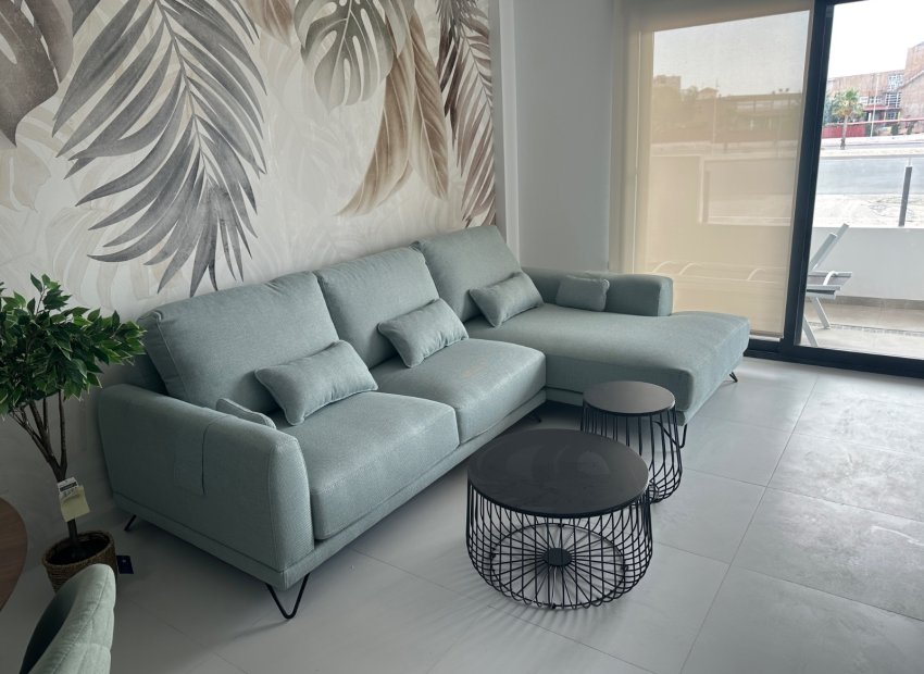 Reventa - Apartamento -
San Miguel de Salinas