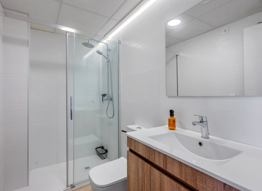 Reventa - Apartamento -
Torrevieja - Costa Blanca South