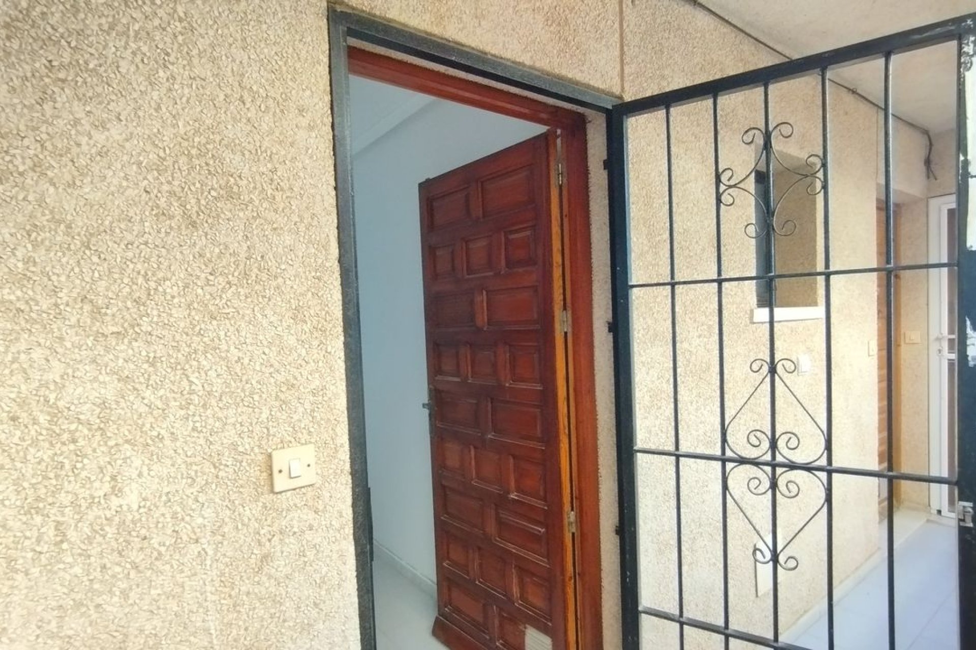 Reventa - Apartamento -
Torrevieja - El Chaparral