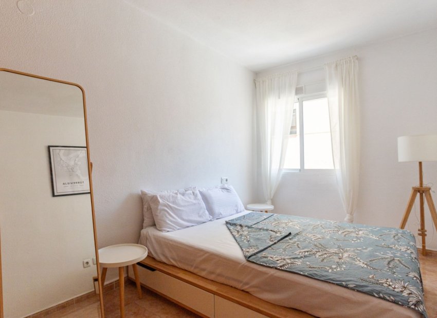 Reventa - Apartamento -
Torrevieja