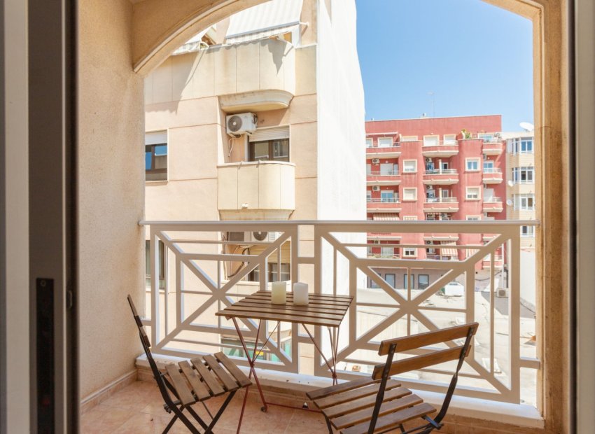 Reventa - Apartamento -
Torrevieja