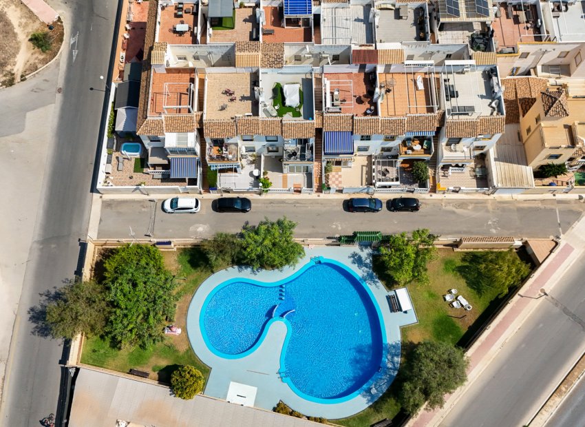 Reventa - Ático -
Orihuela Costa - Los Almendros-La Florida