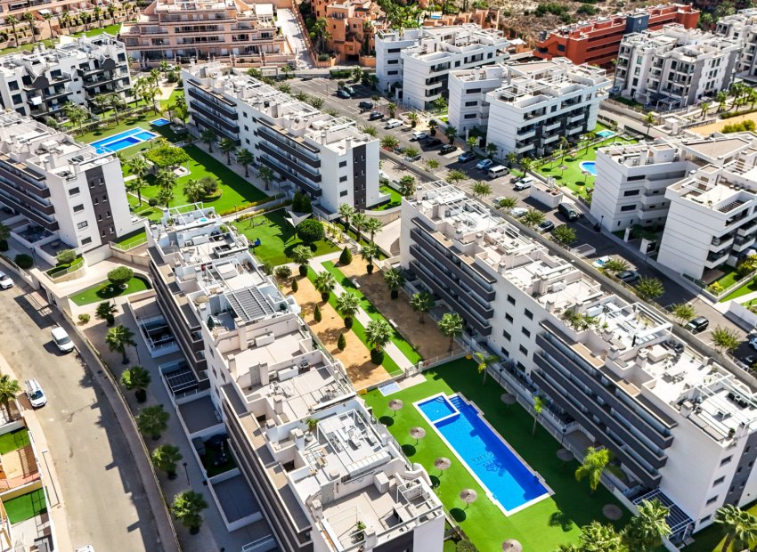 Reventa - Ático -
Orihuela Costa - Villamartín
