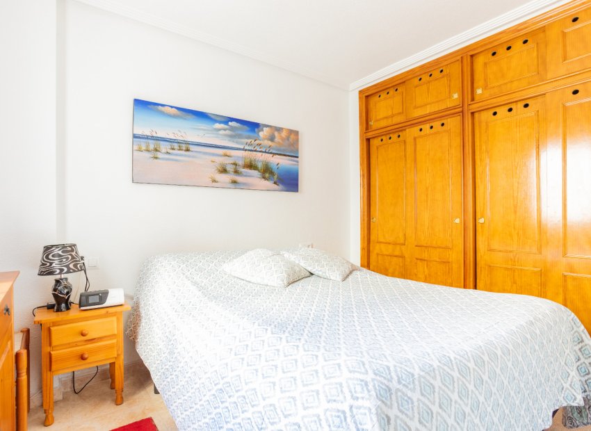 Reventa - Ático -
Torrevieja