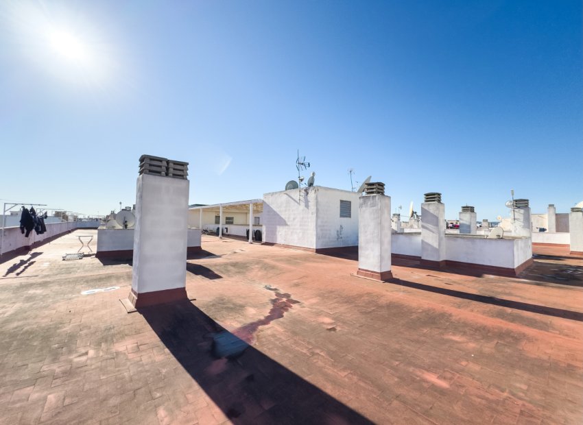 Reventa - Ático -
Torrevieja