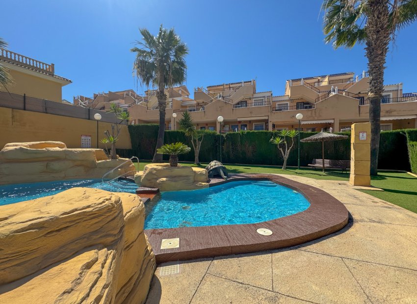 Reventa - Bungalow -
Orihuela Costa - Villamartín
