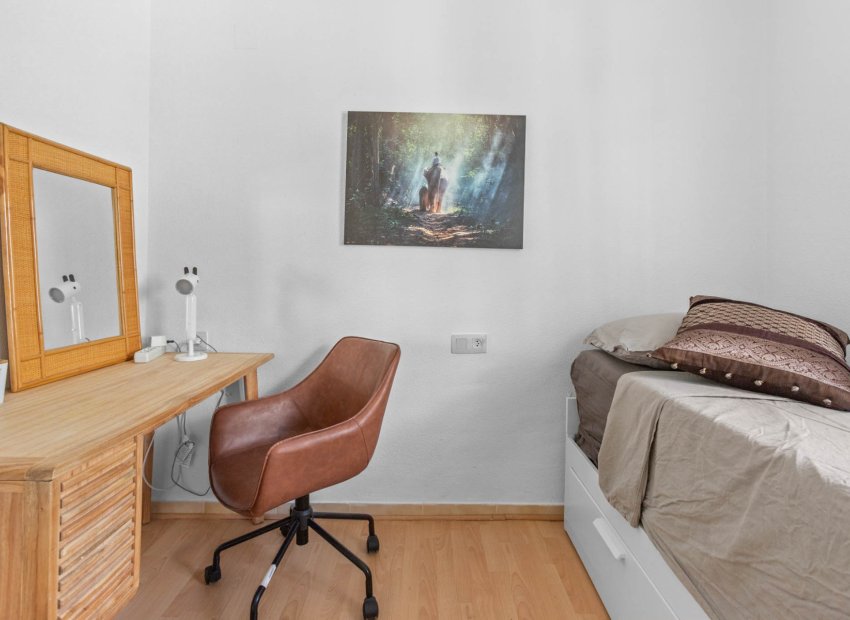 Reventa - Bungalow - Planta Baja -
Torrevieja - Lago Jardin