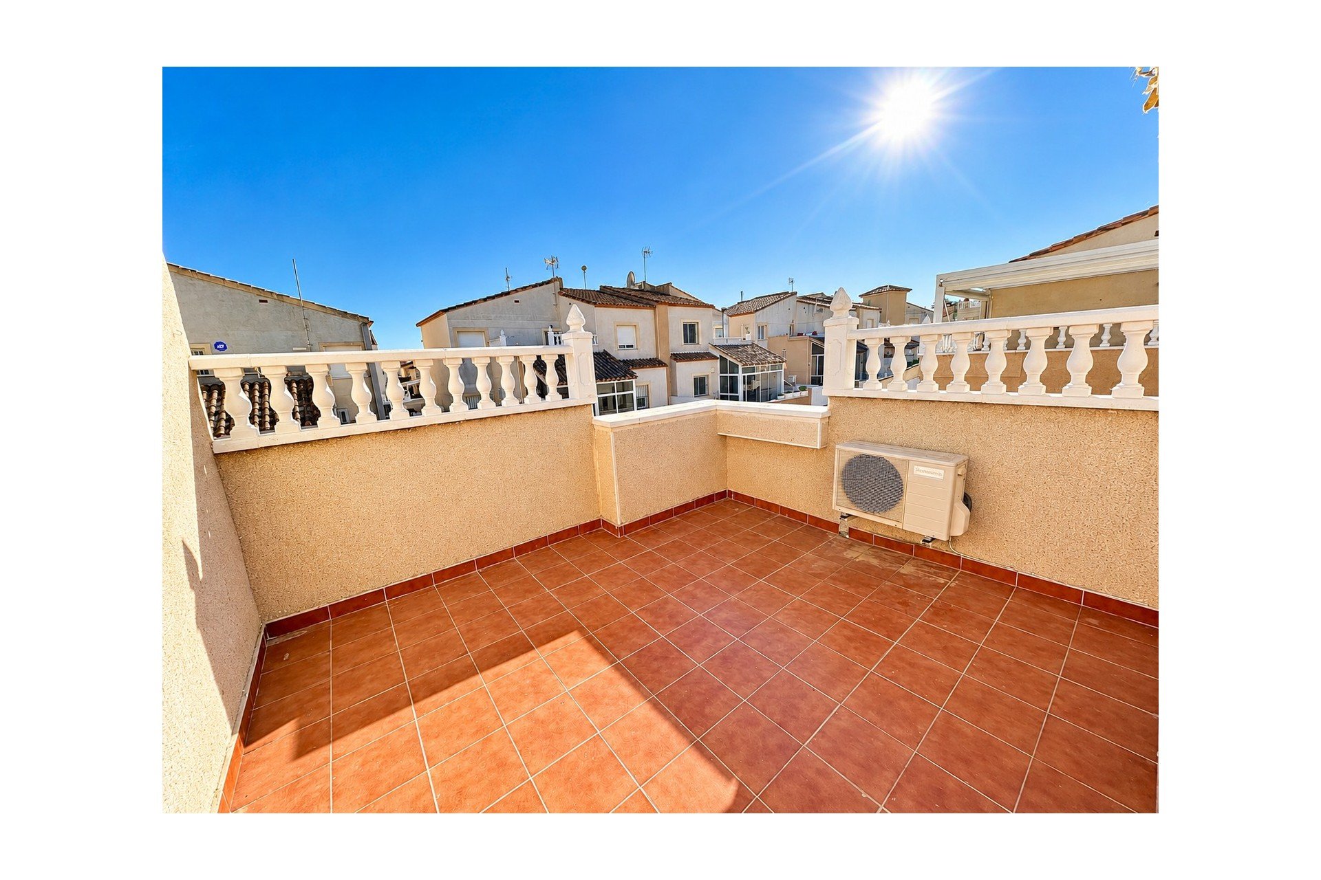 Reventa - Casa adosada -
Algorfa - Montebello