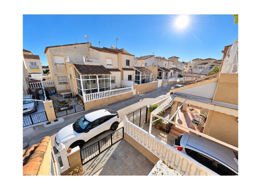 Reventa - Casa adosada -
Algorfa - Montebello