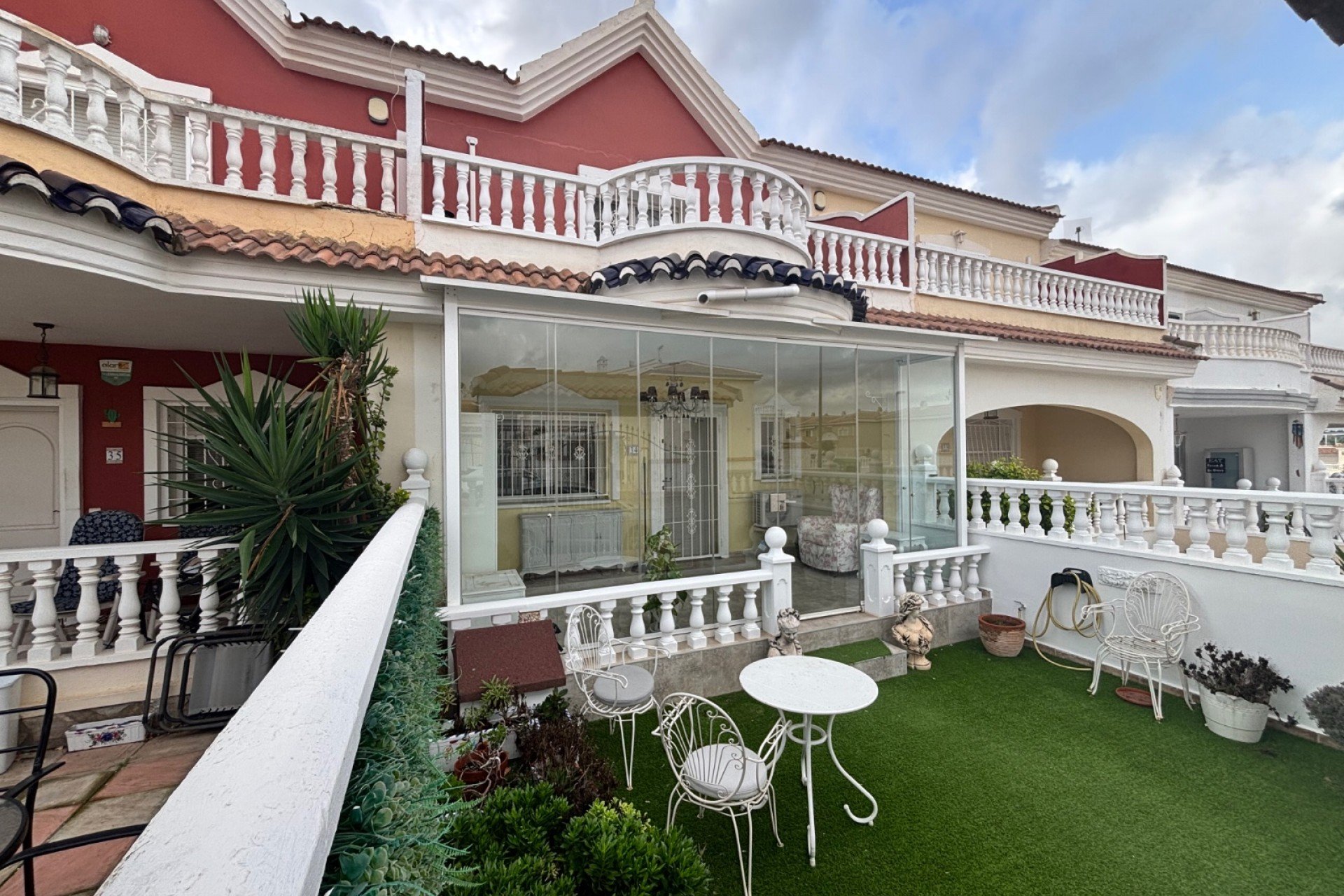 Reventa - Casa adosada -
Benijofar - Monte Azul