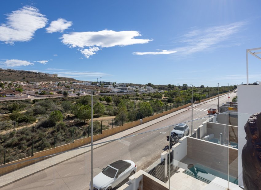 Reventa - Casa adosada -
Benijofar