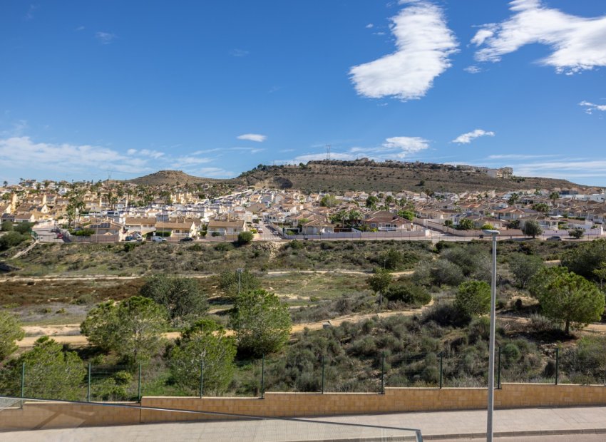 Reventa - Casa adosada -
Benijofar