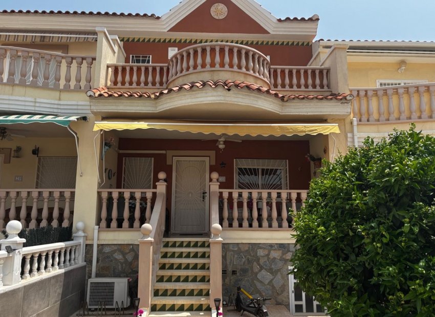 Reventa - Casa adosada -
Ciudad Quesada - Rojales - Doña Pepa