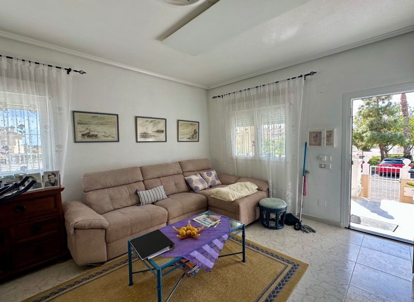 Reventa - Casa adosada -
Ciudad Quesada - Rojales - Doña Pepa