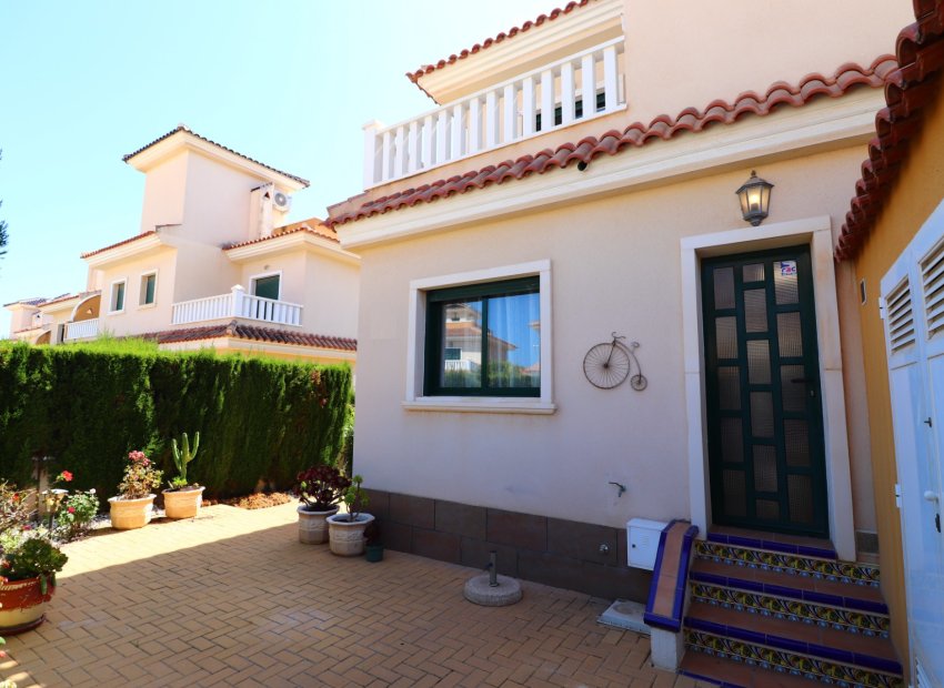 Reventa - Casa adosada -
Ciudad Quesada - Rojales - Doña Pepa