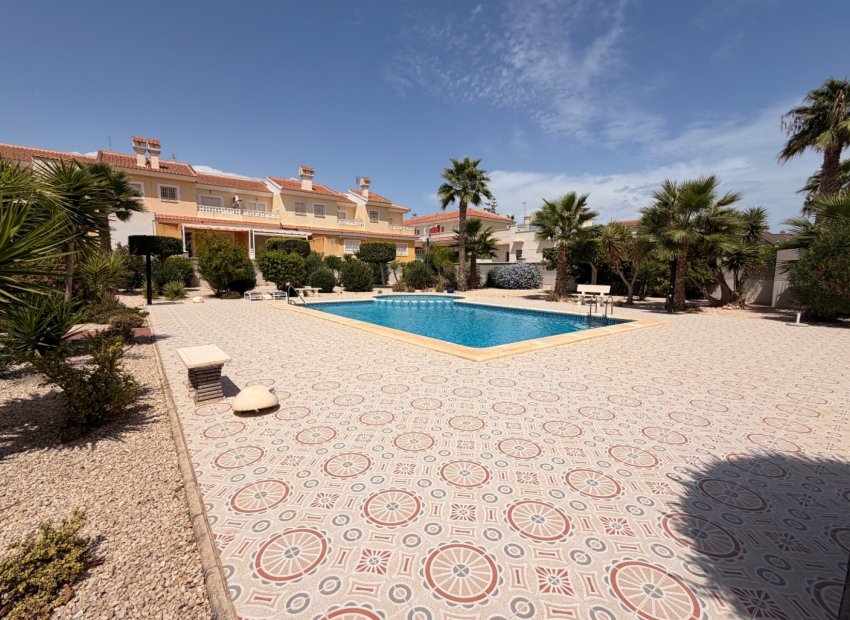 Reventa - Casa adosada -
Ciudad Quesada - Rojales - Doña Pepa