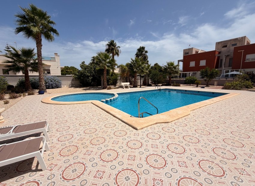 Reventa - Casa adosada -
Ciudad Quesada - Rojales - Doña Pepa