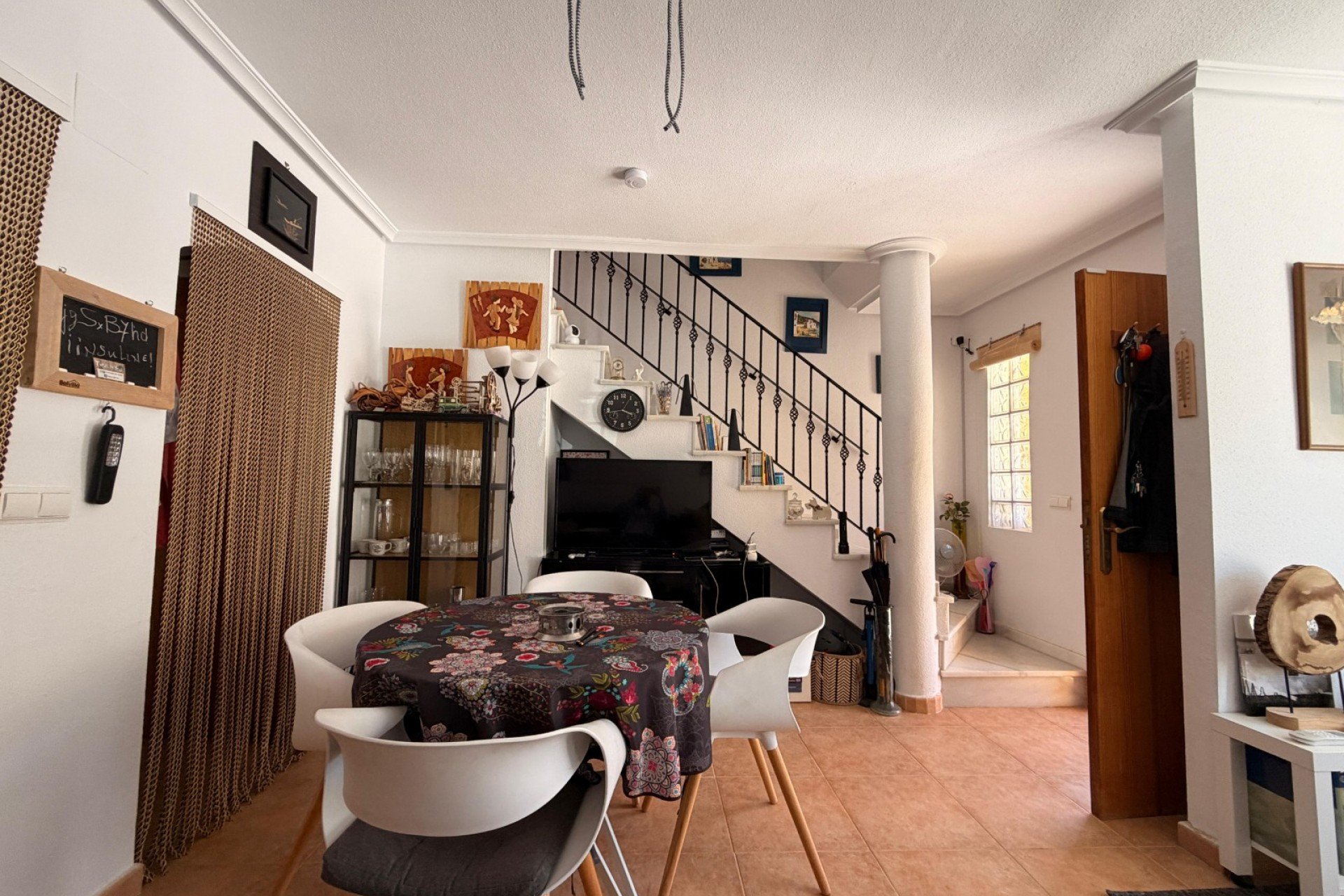 Reventa - Casa adosada -
El Raso