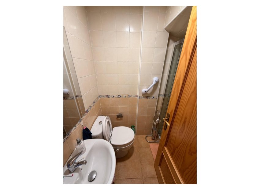 Reventa - Casa adosada -
El Raso