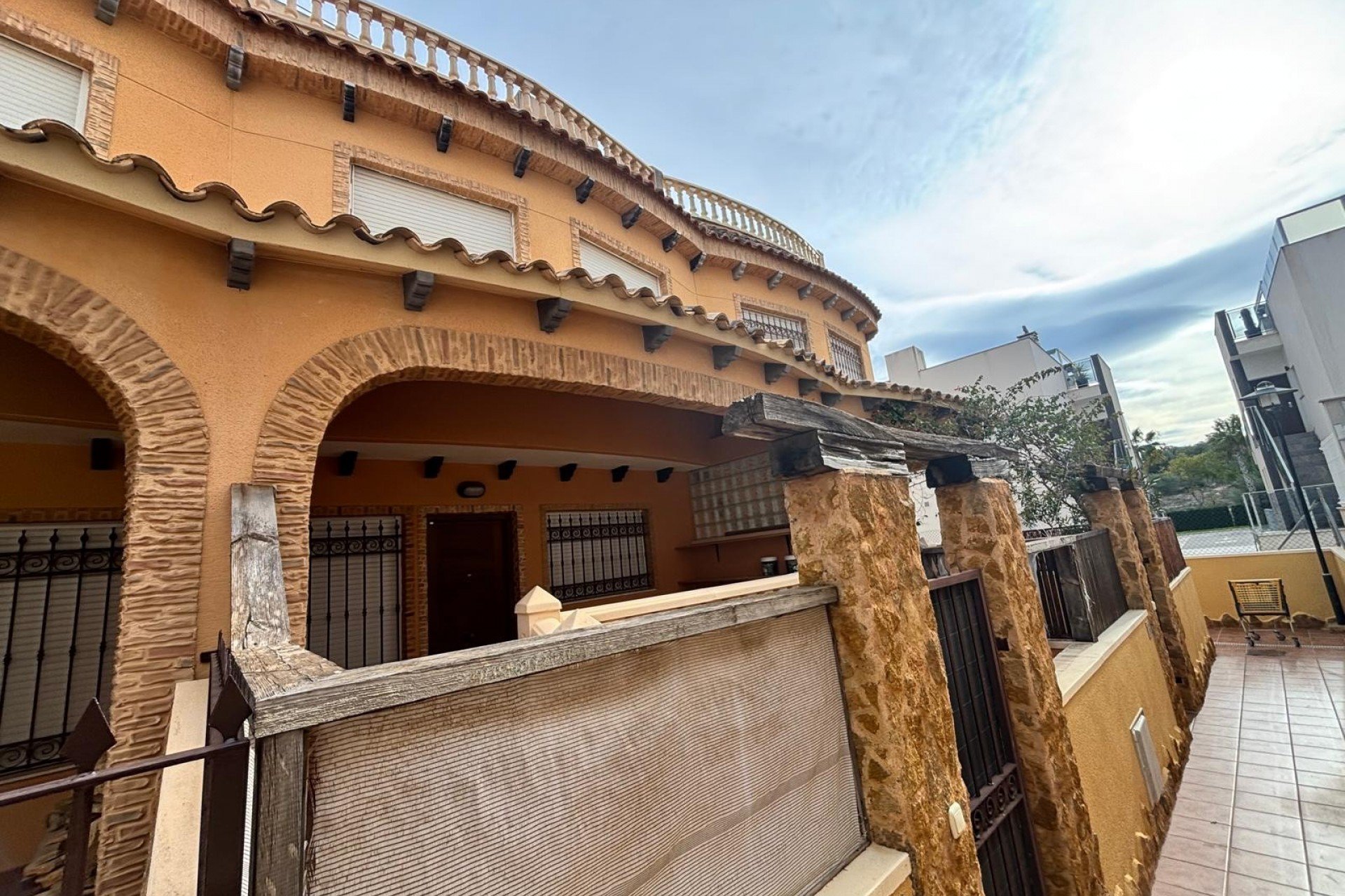 Reventa - Casa adosada -
Guardamar del Segura - Urbanizaciones