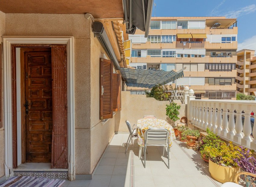 Reventa - Casa adosada -
La Mata - Playa
