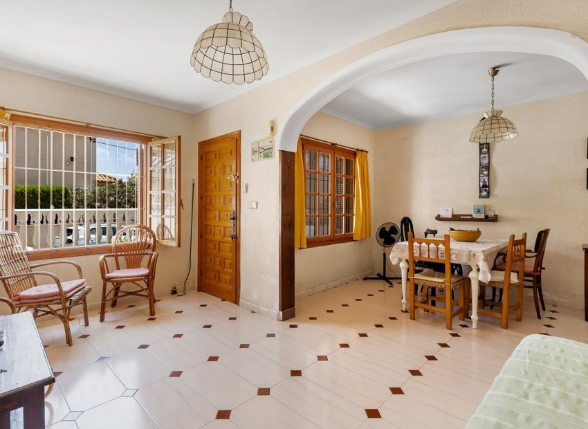 Reventa - Casa adosada -
La Mata - Playa