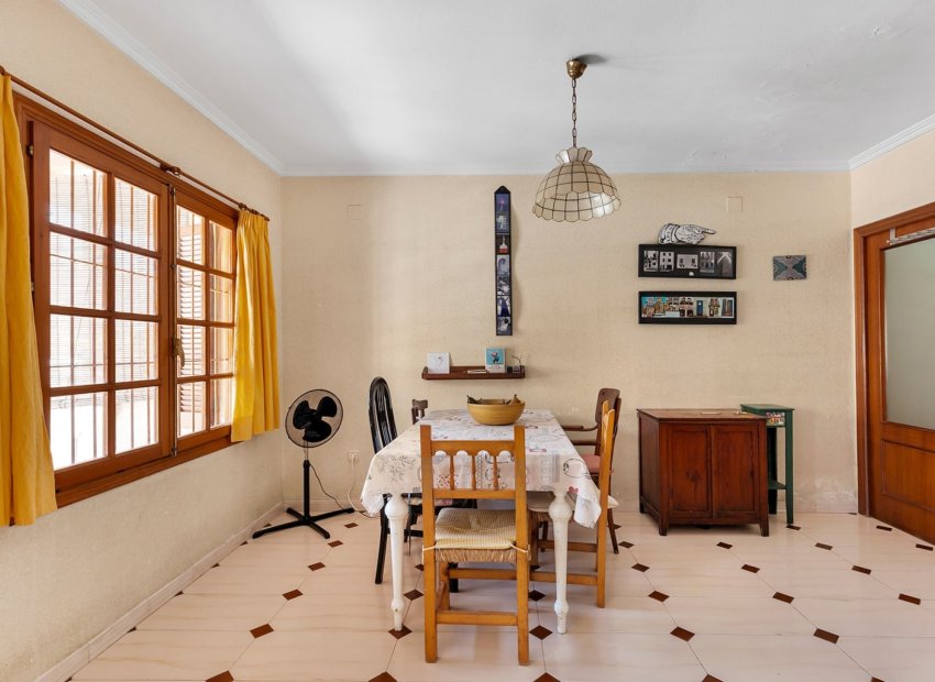 Reventa - Casa adosada -
La Mata - Playa