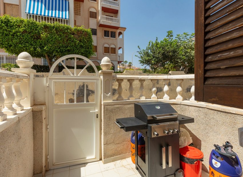 Reventa - Casa adosada -
La Mata - Playa