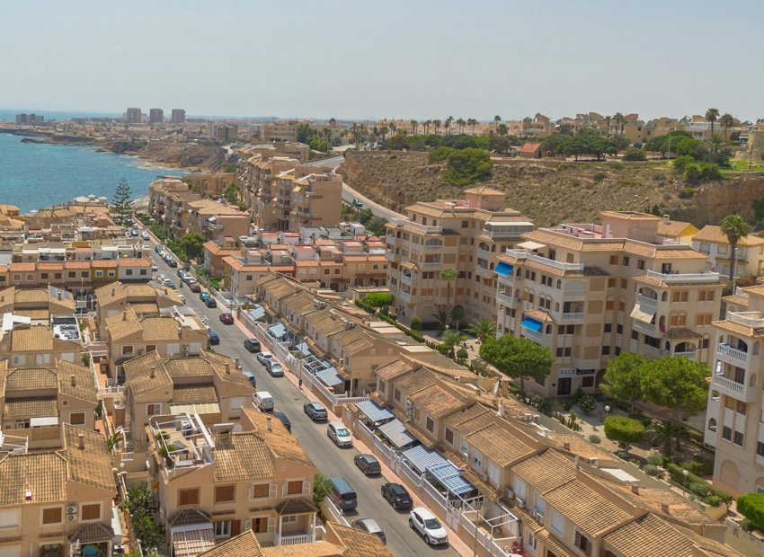 Reventa - Casa adosada -
La Mata - Playa