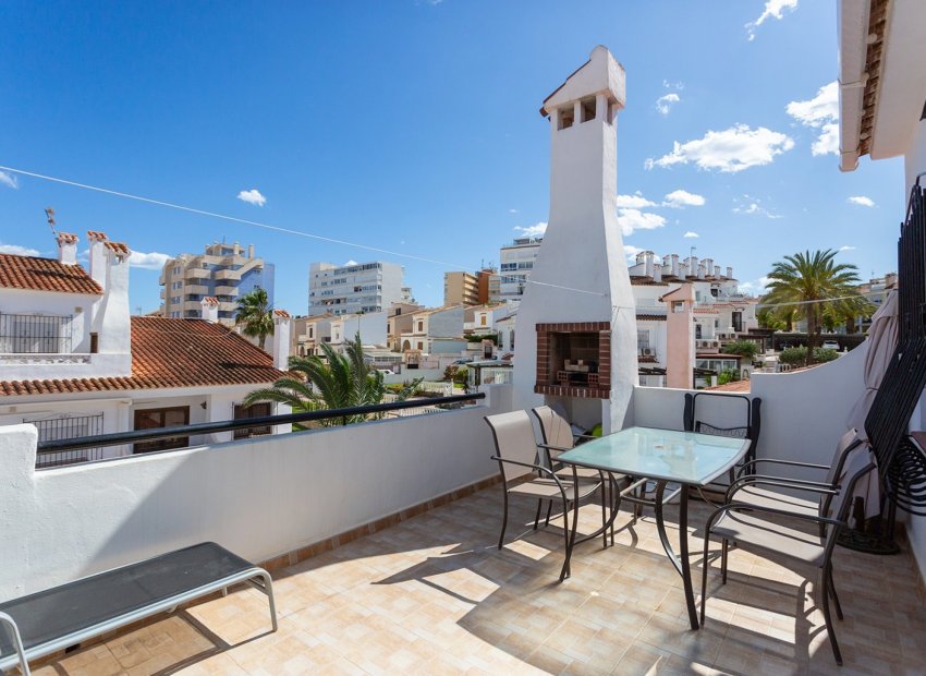 Reventa - Casa adosada -
La Mata