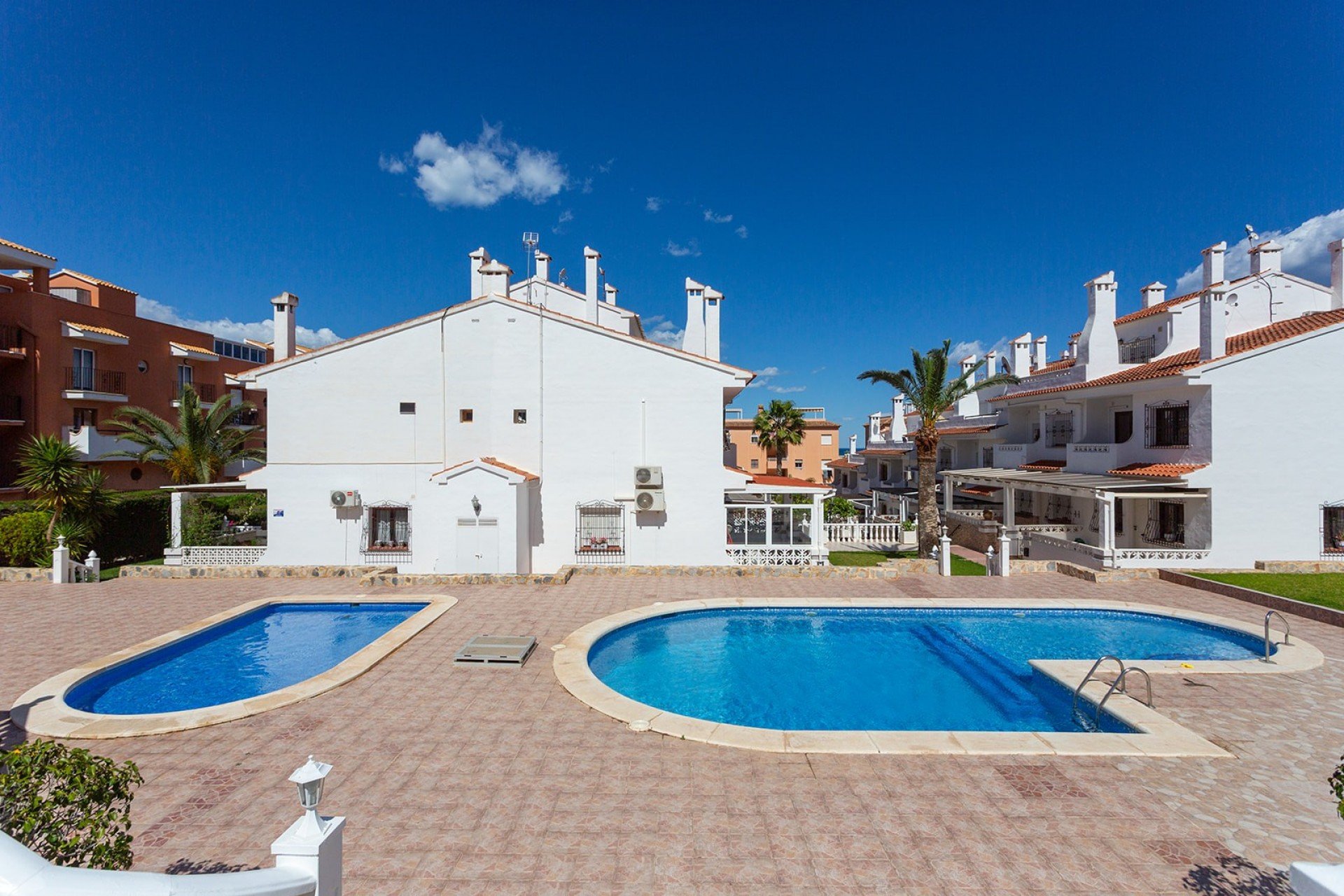 Reventa - Casa adosada -
La Mata