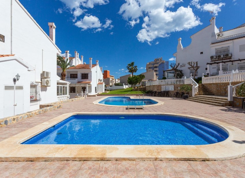 Reventa - Casa adosada -
La Mata