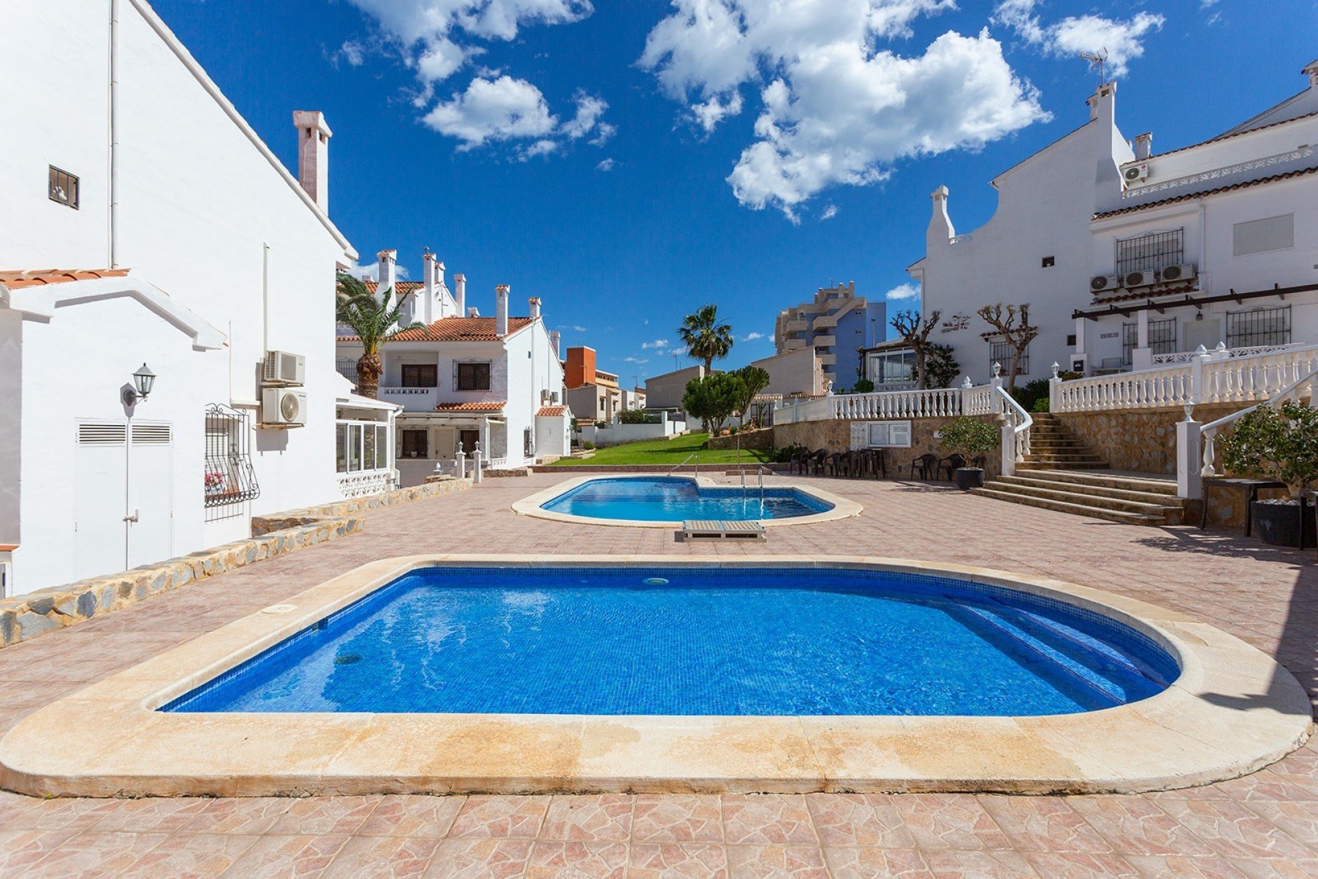 Reventa - Casa adosada -
La Mata