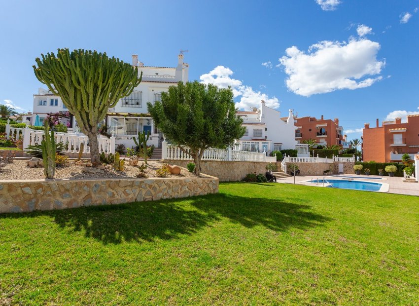 Reventa - Casa adosada -
La Mata