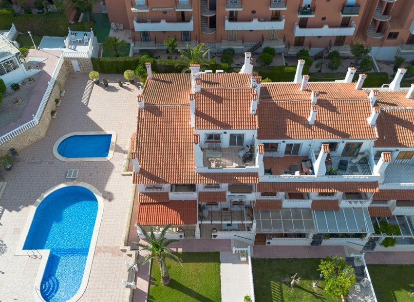 Reventa - Casa adosada -
La Mata
