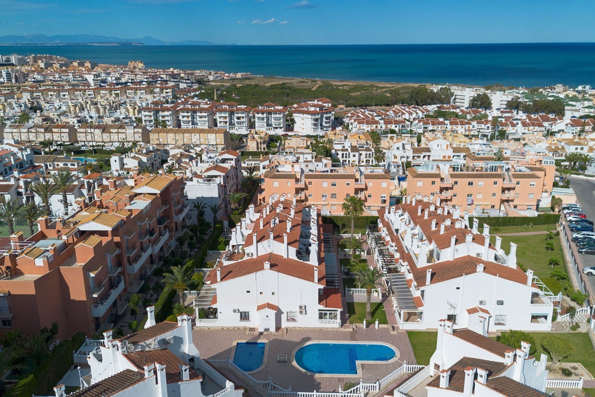 Reventa - Casa adosada -
La Mata