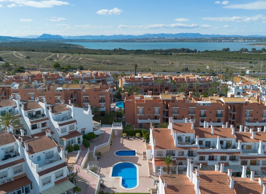 Reventa - Casa adosada -
La Mata