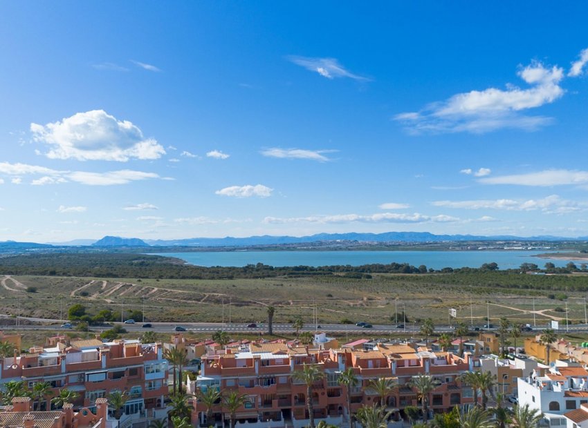 Reventa - Casa adosada -
La Mata